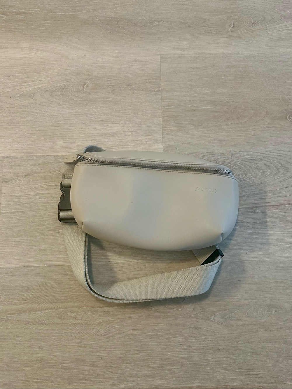 Monos Metro Sling (Vegan Leather)